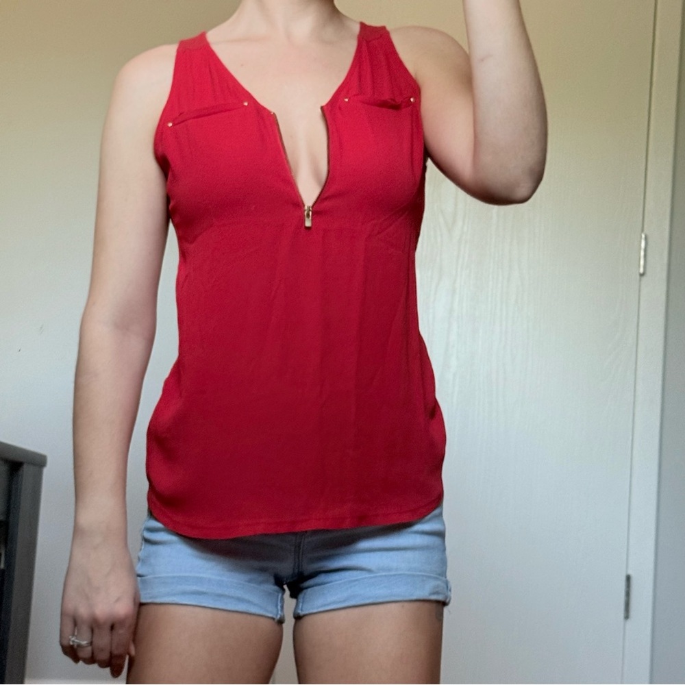 Cute Chic Red Gold Accent Shirt Tank Top Blouse Express Extra Small